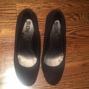 Brash platform black wedges size 7.5